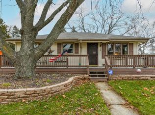 3239 Debra Ln, Racine, WI 53403