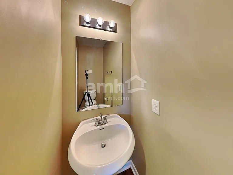 5609 Nutmeg Pl — Photo 9