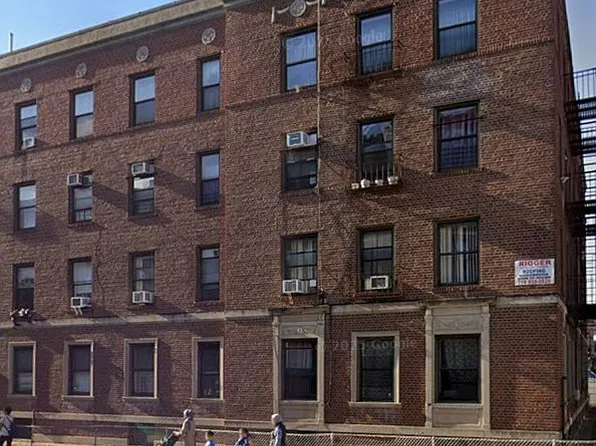 8320 Bay Pkwy APT C32, Brooklyn, NY 11214