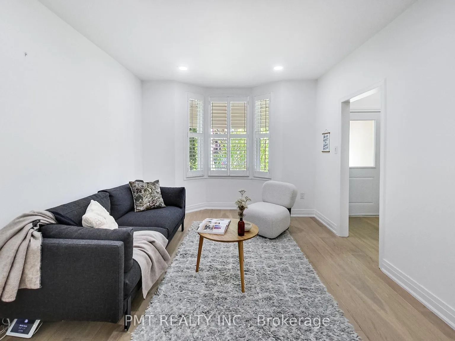 3 bed, $4,200 — Photo 4