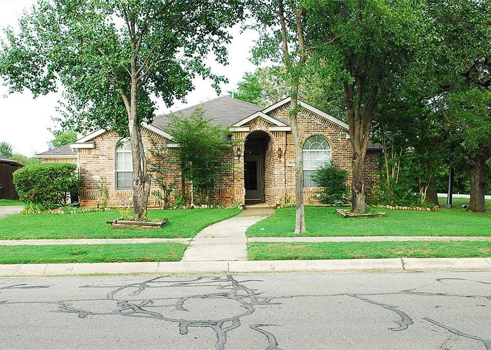 1st image of 3835 Monte Carlo Ln