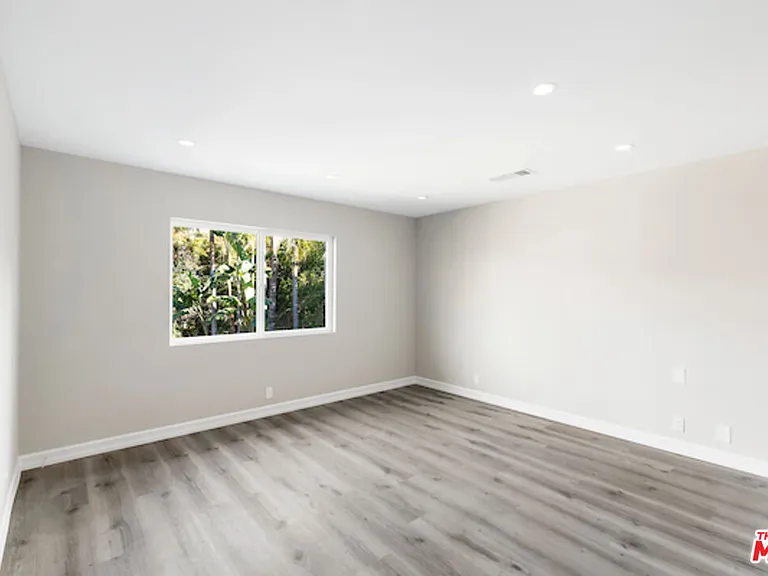 164 N Willaman Dr — Photo 22