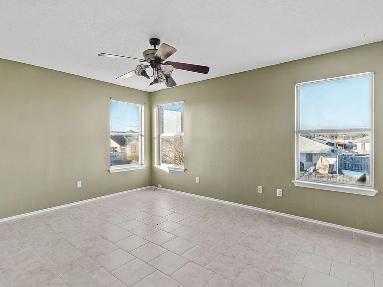 2313 Garrett Dr — Photo 12
