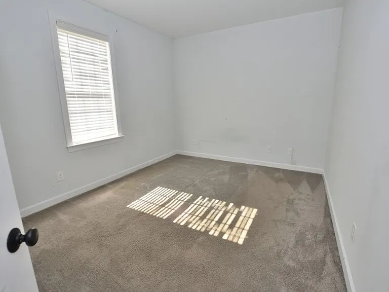 512A Amerson Ct — Photo 7