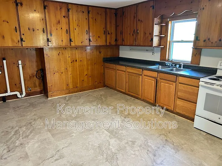 209 Tanner Ln — Photo 9