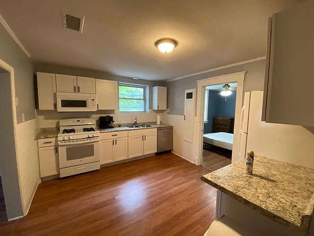 Kitchen, from entry door.