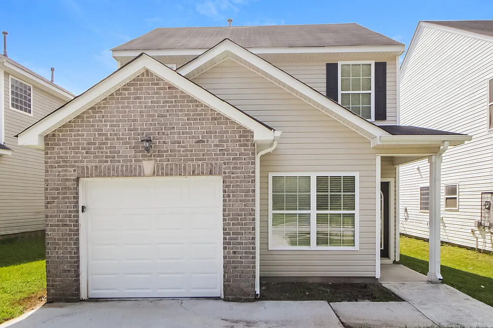 3 bed, 2.5 bath, 1604 sqft, $1,955 — Photo 1