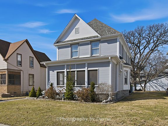 3rd image of 553 S Greenwood Ave