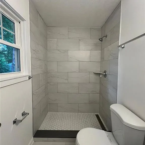 2082 Lenoa Ln — Photo 13