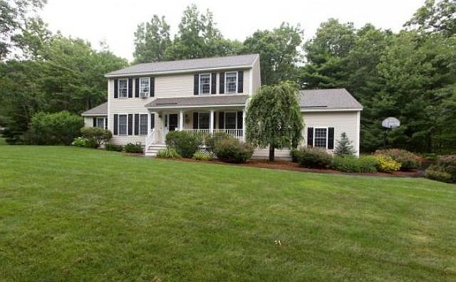2nd image of 8 Gailor Ln