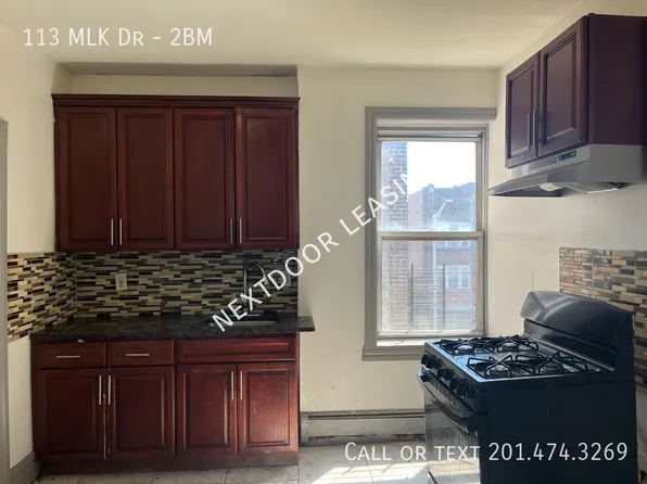 113 Martin Luther King Dr #2BM, Jersey City, NJ 07305