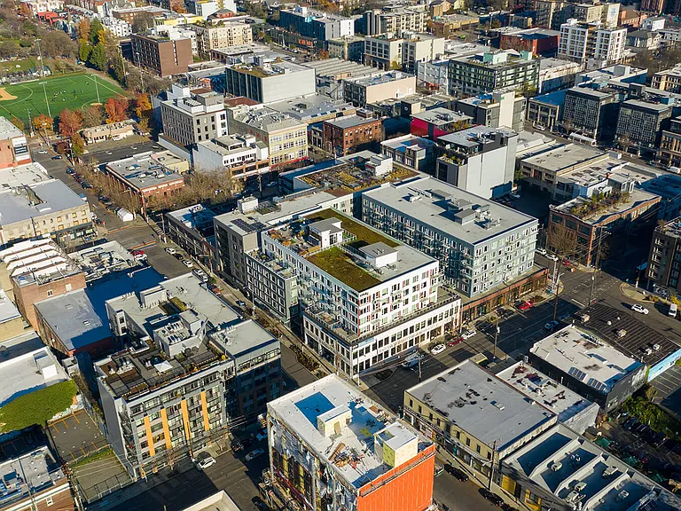 Infinity Capitol Hill Apartments — Photo 28