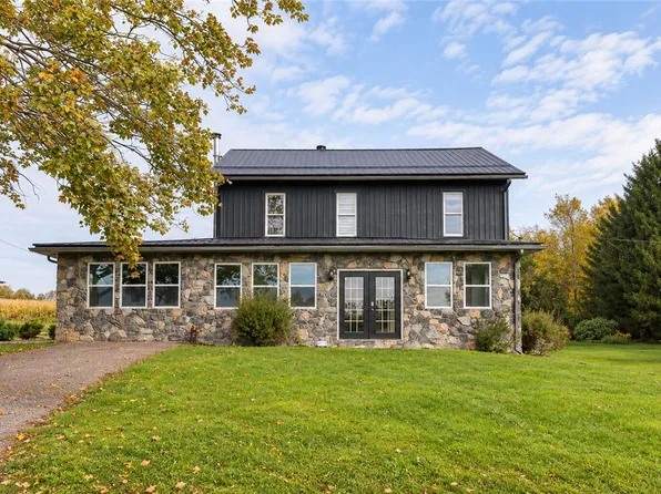 203 Clark Rd, Jackson Center, PA 16133