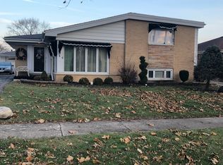 2421 E Martindale Dr, Westchester, IL