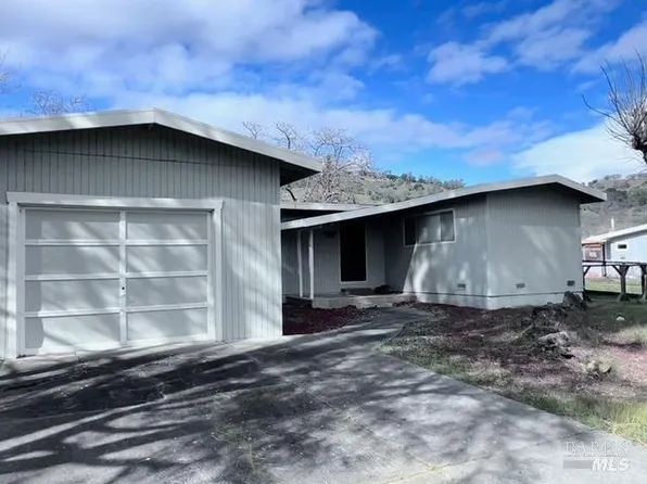 12724 Island Circle, Clearlake Oaks, CA 95423