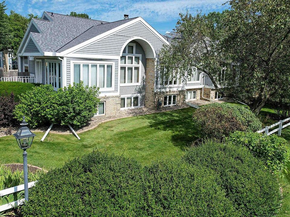 5328 Lighthouse Bay Drive, Madison, WI 53704 MLS 1981097 Zillow