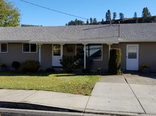 2004 Cedar St, Colfax, WA 99111