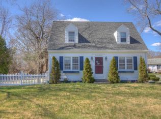 215 S Broad St, Pawcatuck, CT 06379