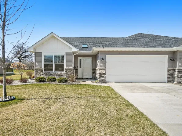 2524 New York Ave, Whiting, IN 46394