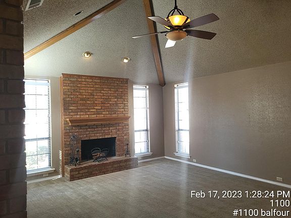 3rd image of 1100 Balfour Dr