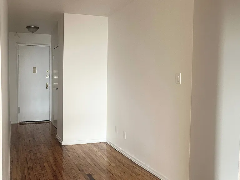 224-10 Jamaica Ave #5B — Photo 6