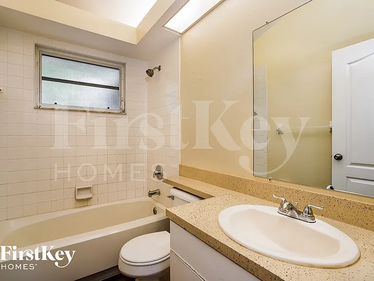 9096 Frank Rd — Photo 13