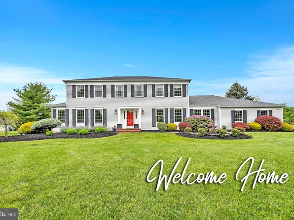 8 Howard Dr, Princeton Junction, NJ 08550
