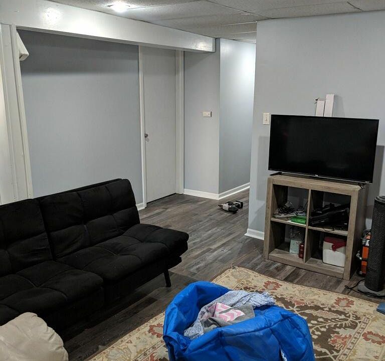 1st image of 2322 W Clifton Ave #B