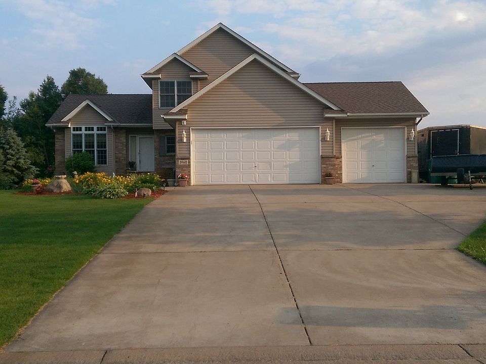 1st image of 3960 136th Ave NE