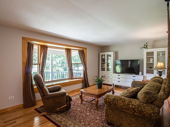 3rd image of 42749 N Berrong Ave