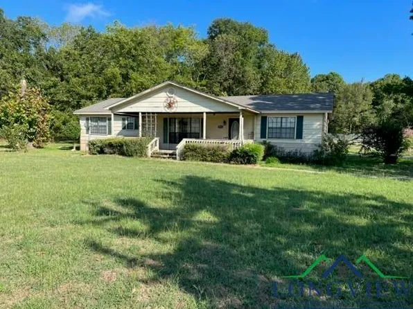 1604 W George Richey Rd, Gladewater, TX 75647