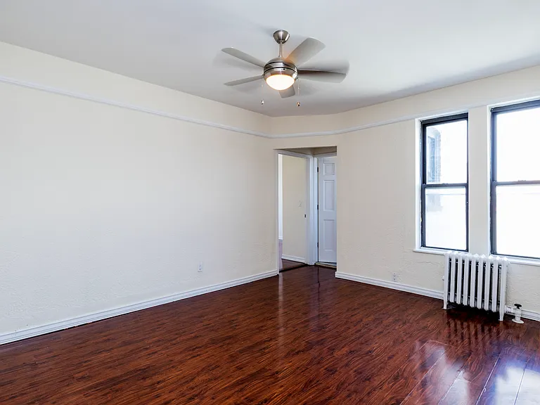 235 E 2nd St #D5 — Photo 4