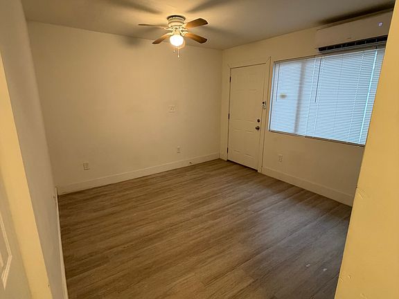 3rd image of 1068 Sutter Ave #G