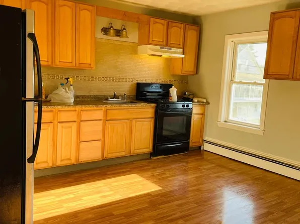 6 Bettez St Floor 2, West Warwick, RI 02893