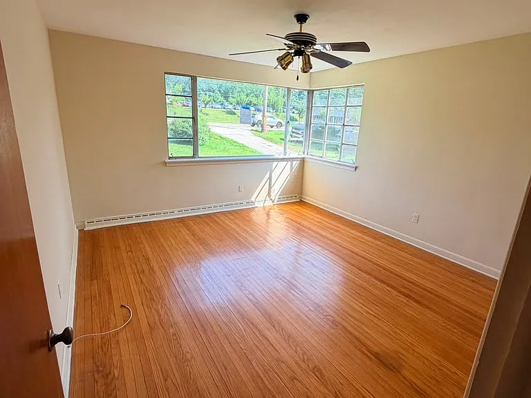 4022 W Chester Pike — Photo 13