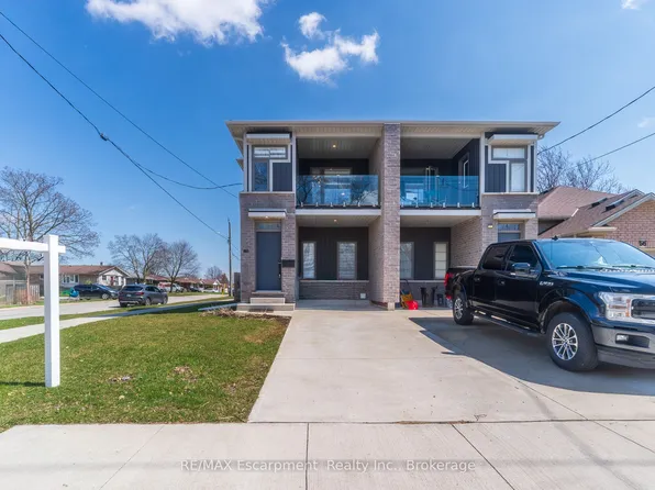 60 Park Ave, Saint Catharines, ON L2P 1P9