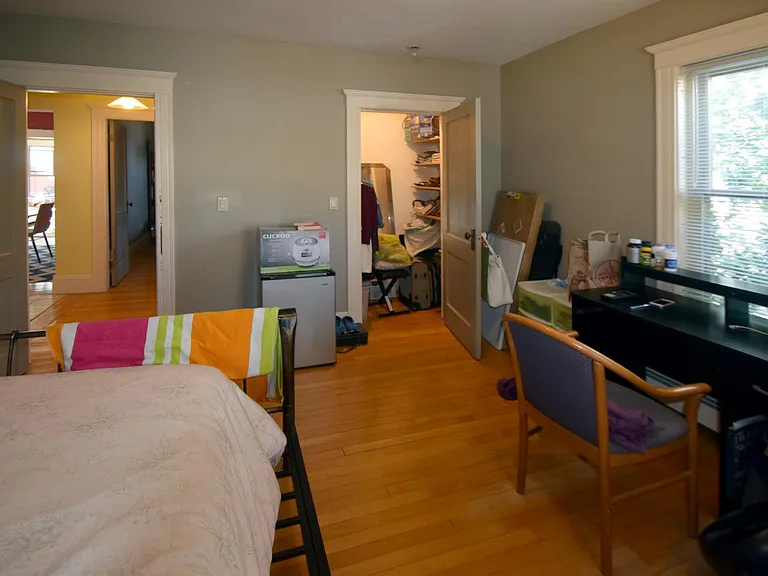 51 Russell Rd — Photo 25