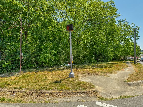 5th image of 107 Lakeview Dr #57-058