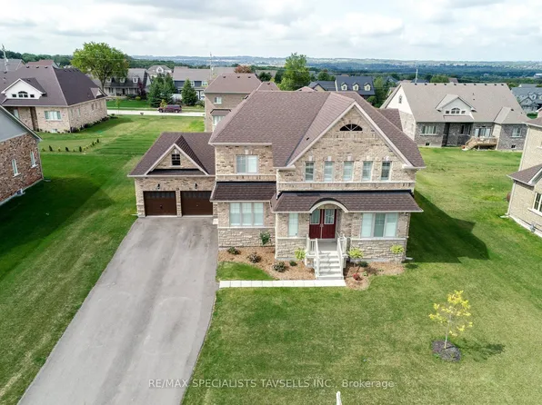 16 Meek Ave, Mono, ON L9W 6W8