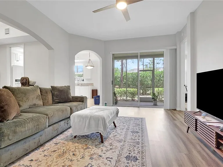 1335 Mariposa Cir #4103 — Photo 5
