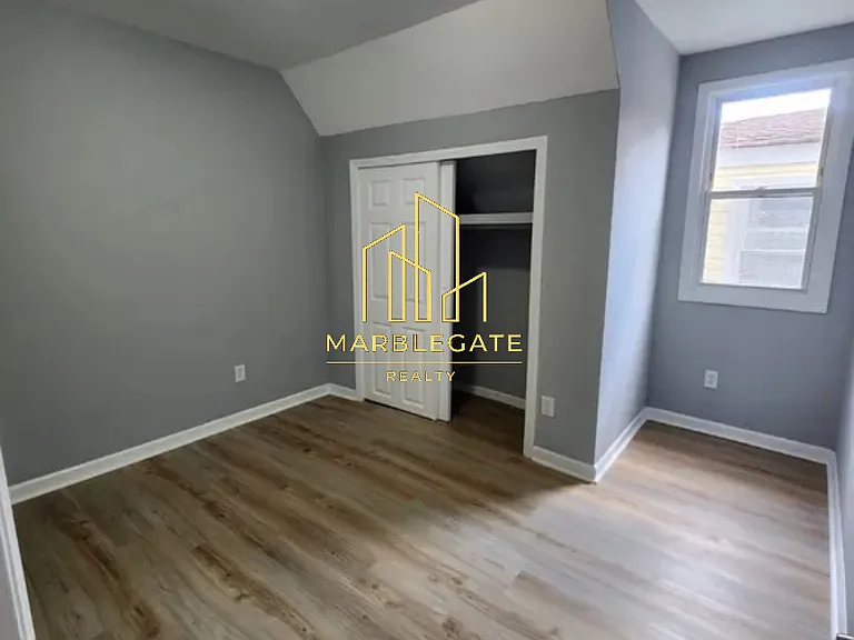 201 S 11th St #3AB — Photo 2