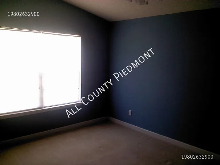 1936 Eigth St — Photo 13