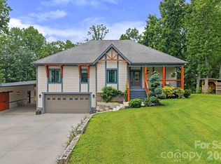 38 Little Forest Dr, Asheville, NC 28806