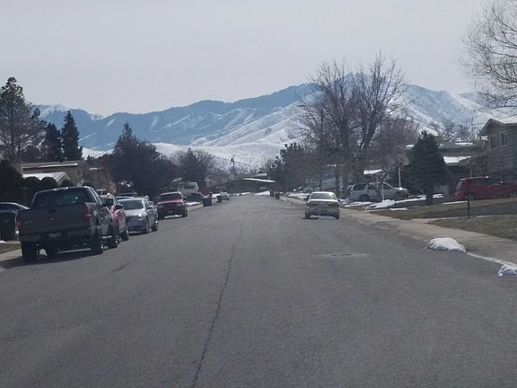 4th image of 671 N Parkway Ave