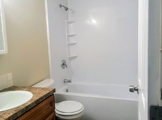 1561 N Manzanita St, Canby, OR 97013