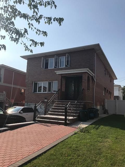 1st image of 20363 27th Ave