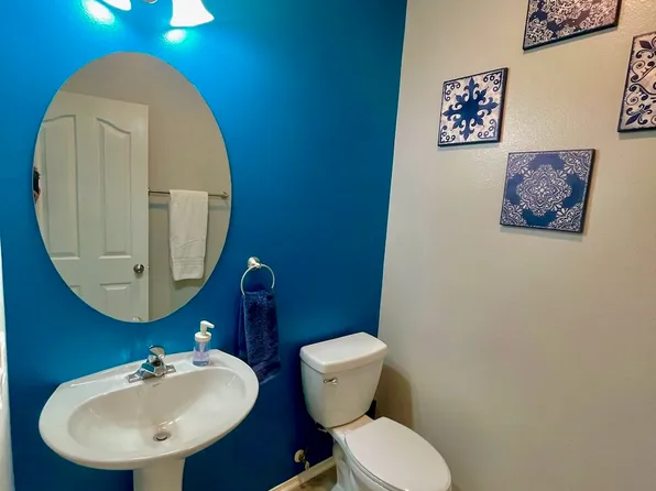 33618 Iris Ln, Murrieta, CA 92563