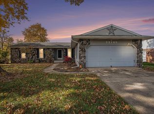 52145 Brookview Ct, South Bend, IN 46637