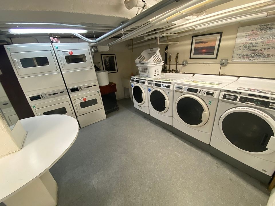 1st image of 239 E 33rd St #3V