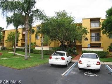 2nd image of 2929 Winkler Ave APT 1019